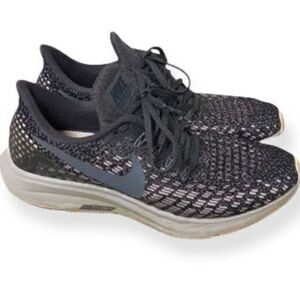 Nike Air Women’s Running Sneakers - Excellent Condition